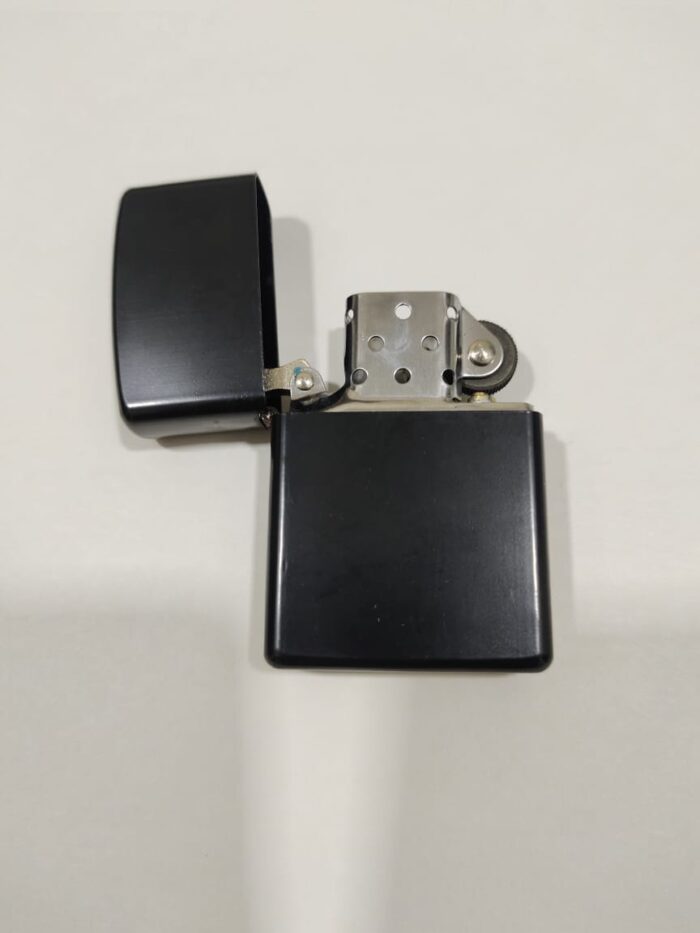WhatsApp-Image-2023-01-12-at-9.06.31-PM.jpeg Zippo black Classic Windproof Liquid Lighter - Image 1